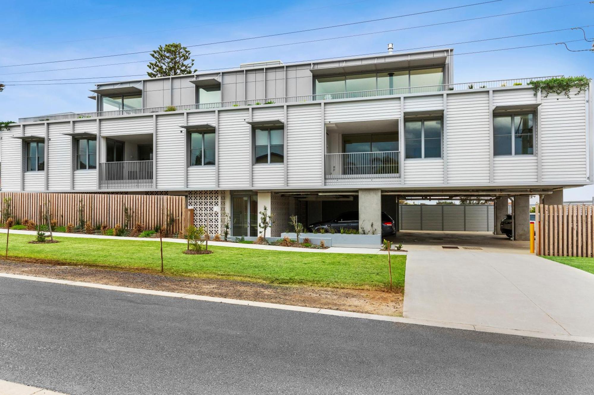 Terrace Getaway 250M To Beach Town Parking Onsite Included 12Pm Check Out Apartment Ocean Grove Exterior photo